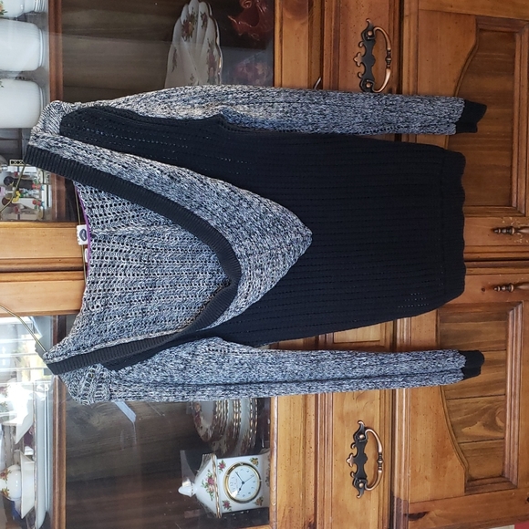 Loose knit roxy sweater - Picture 3 of 4